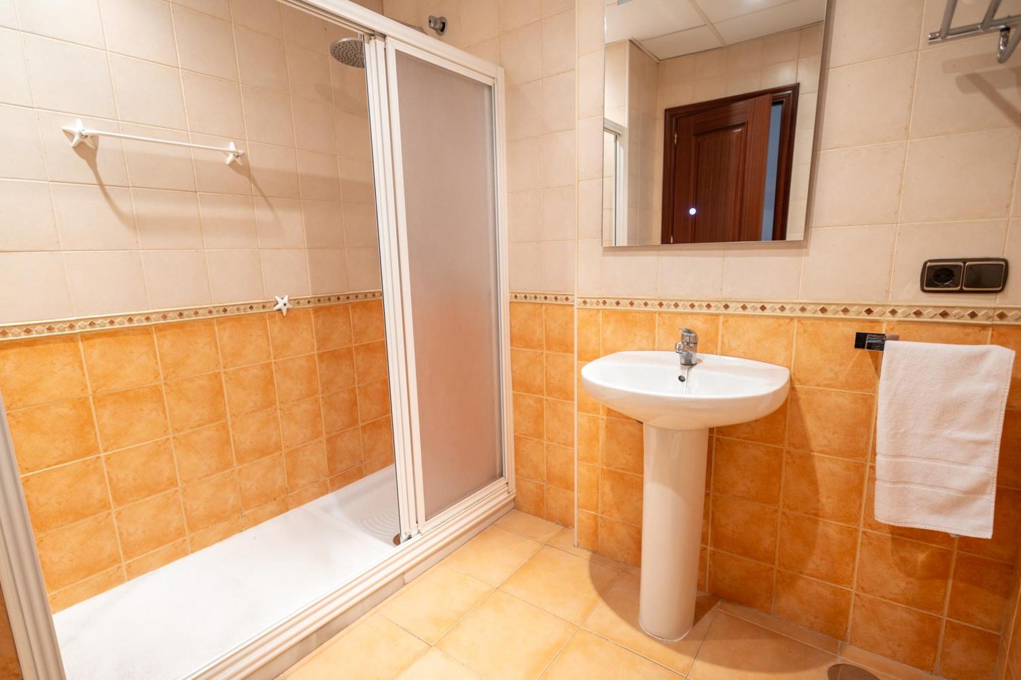 Grande Apartamento Familiar Sevilla Bagian luar foto