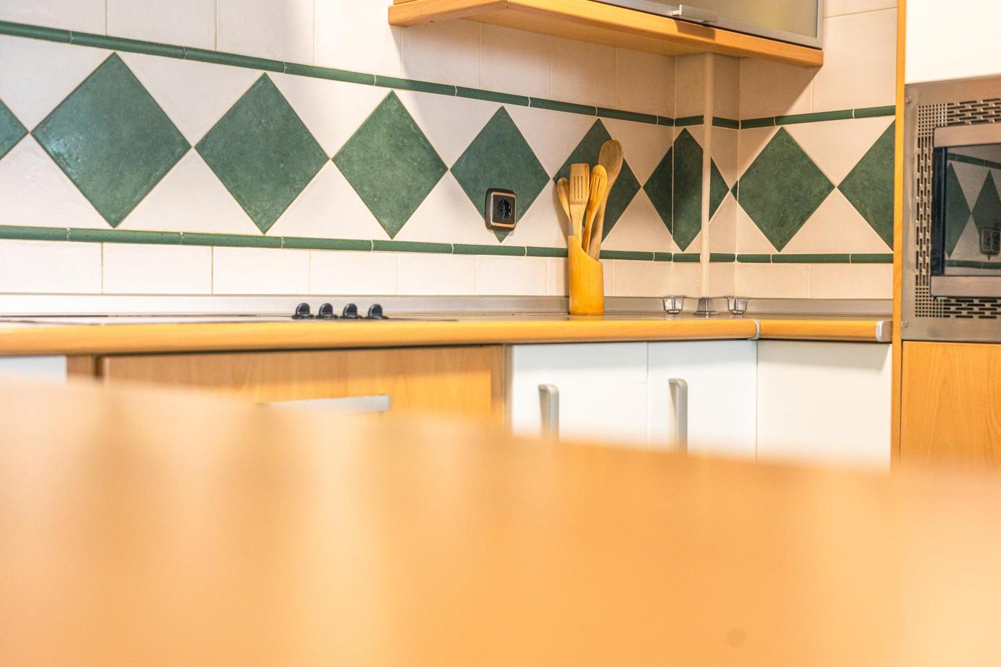 Grande Apartamento Familiar Sevilla Bagian luar foto
