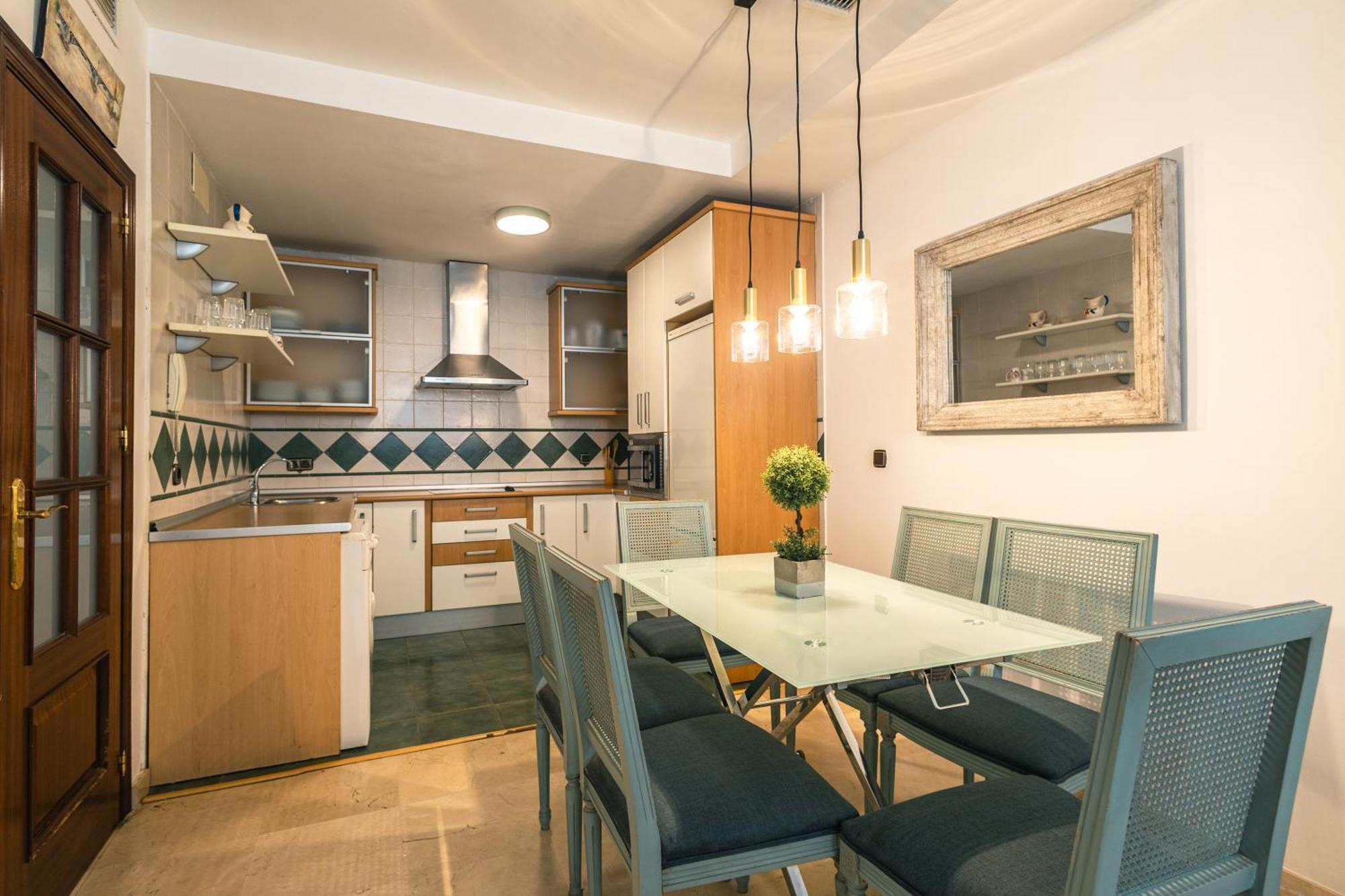 Grande Apartamento Familiar Sevilla Bagian luar foto