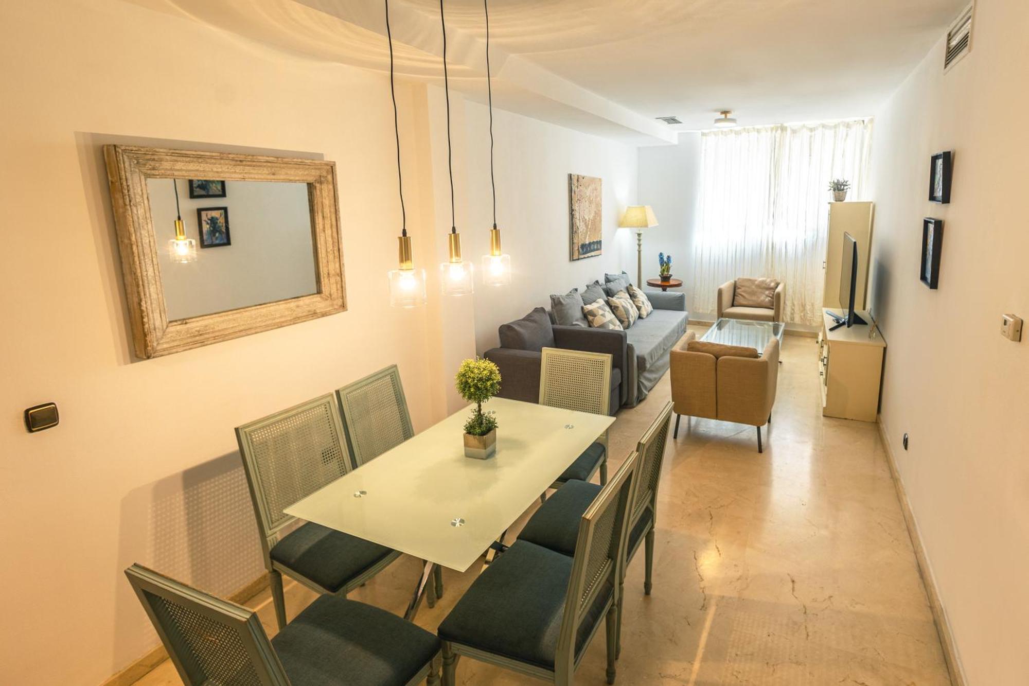 Grande Apartamento Familiar Sevilla Bagian luar foto