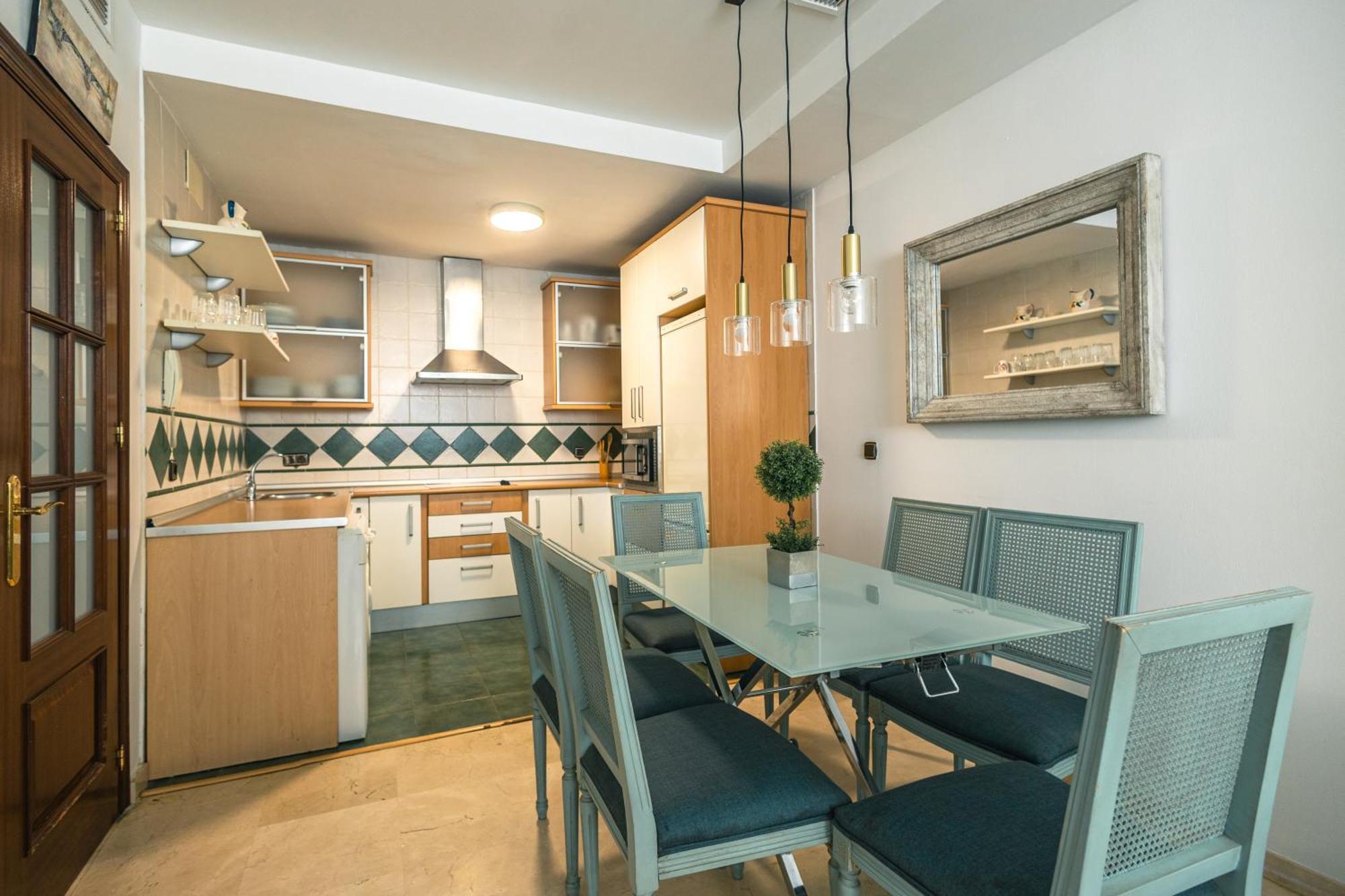 Grande Apartamento Familiar Sevilla Bagian luar foto
