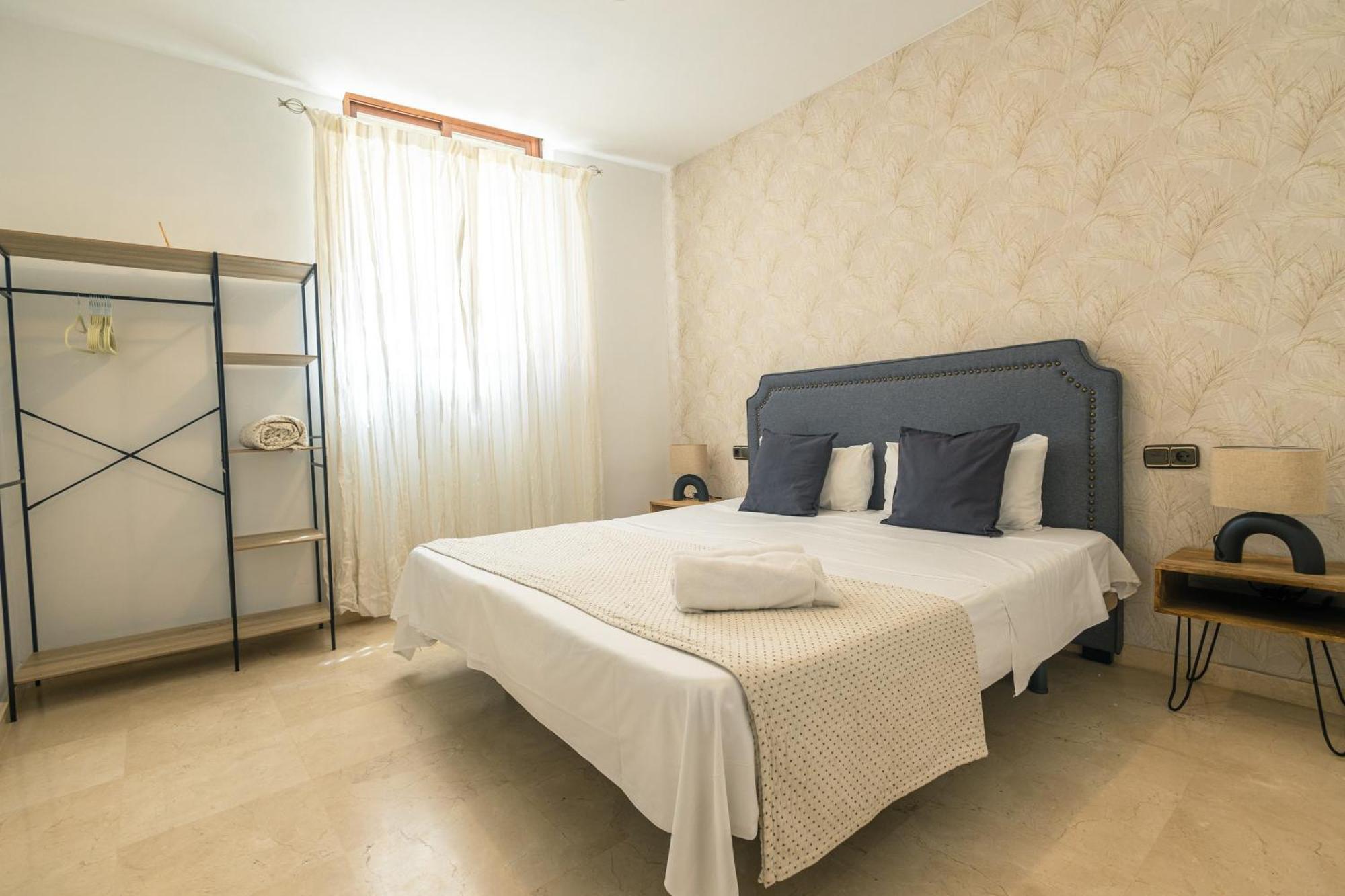 Grande Apartamento Familiar Sevilla Bagian luar foto